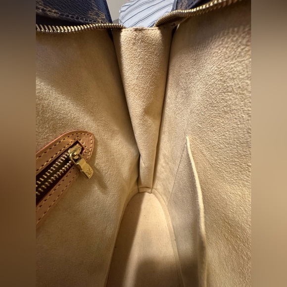 Louis Vuitton Babylone Monogram Tote - Picture 12 of 16